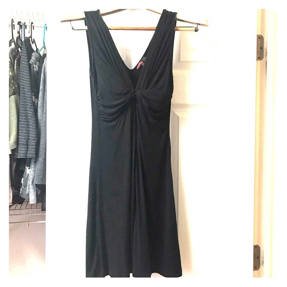 ✨3/$10 - Casual Black Dress